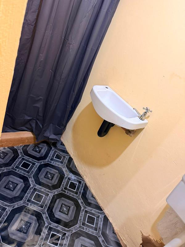To Let 1 Bedroom Property for Rent in Grahamstown Eastern Cape
